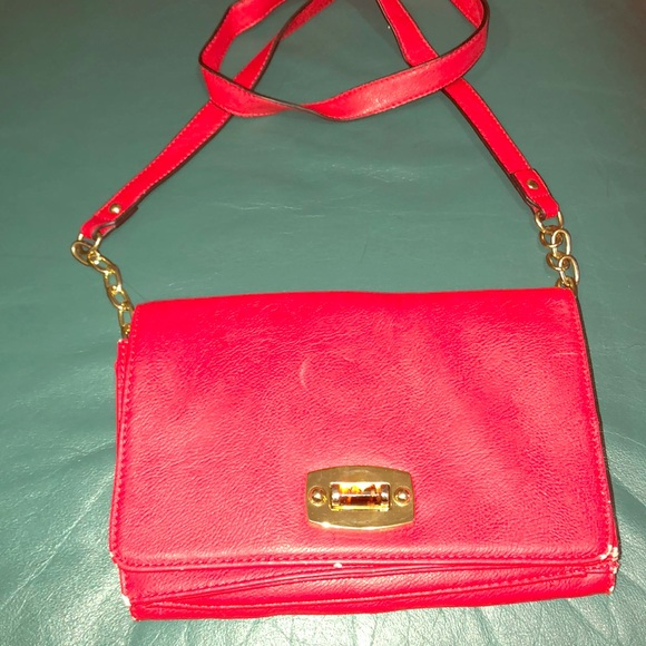 merona red purse